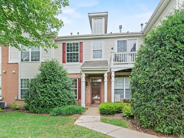 4224 Savoy Ln, McHenry, IL 60050