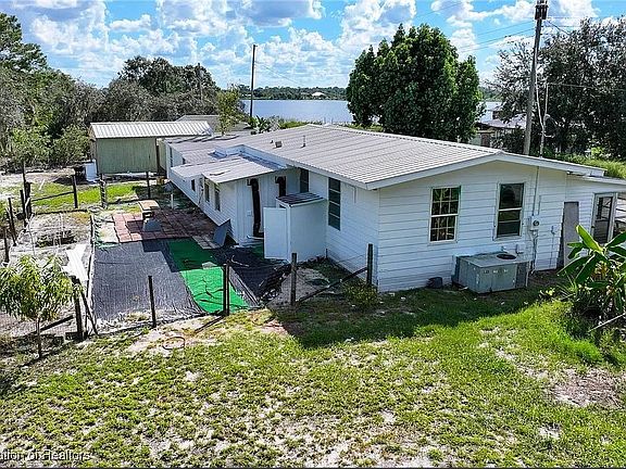 3rd image of 3245 Redwater Dr #1