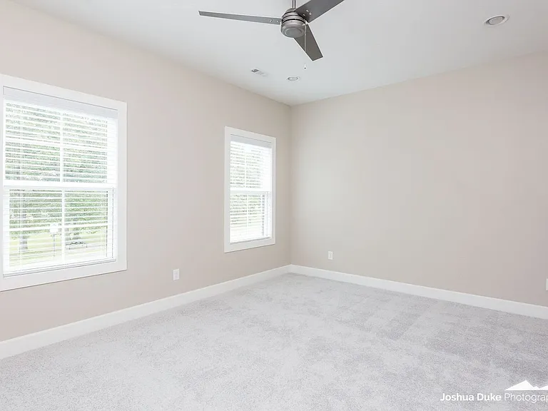 1320 S College Ave — Photo 27