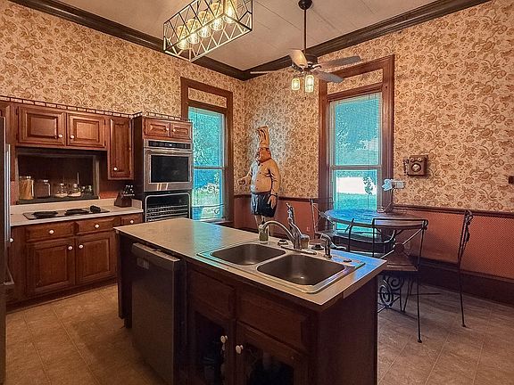 5th image of 4814 New Harmony Rd