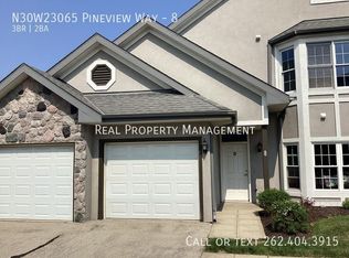 N30W23065 Pineview Way Unit 8, Pewaukee, WI 53072