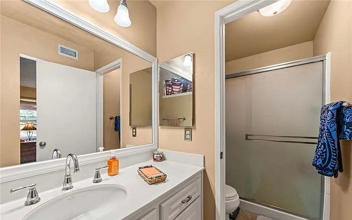 10337 Bristol Dr — Photo 10