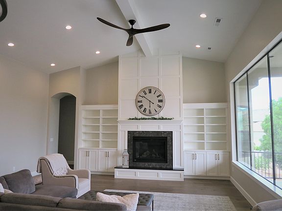 3rd image of 722 W 1545 North Cir