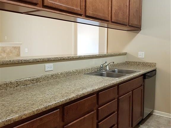 4th image of 6350 Coachlight Dr Unit 1204