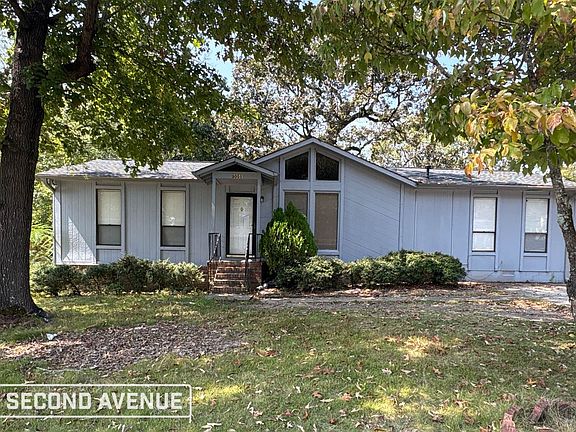 2nd image of 3051 Apple Valley Ln