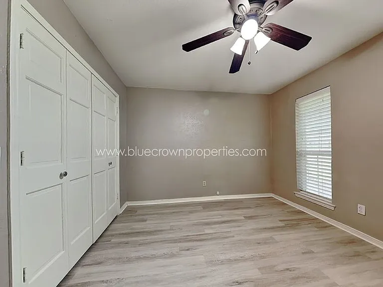 1804 Mercedes Pl — Photo 28