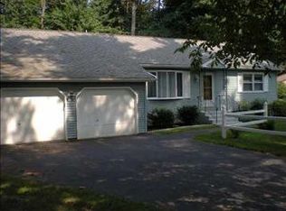 18 Penny Royal Rd, Malta, NY 12020
