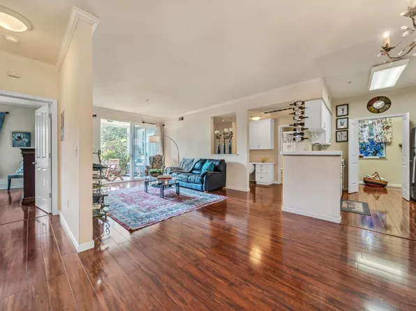 1982 W Bayshore Rd APT 127, East Palo Alto, CA 94303