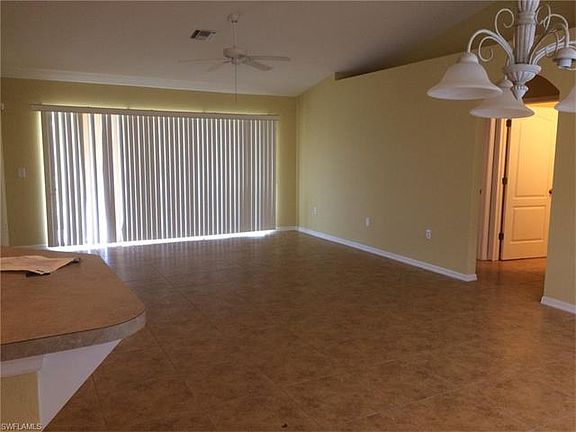 4th image of 2401 Carvell Ave N