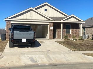 1441 Yachtclub Dr, Azle, TX 76020