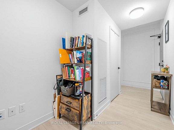 5th image of 60 Tannery Rd #817