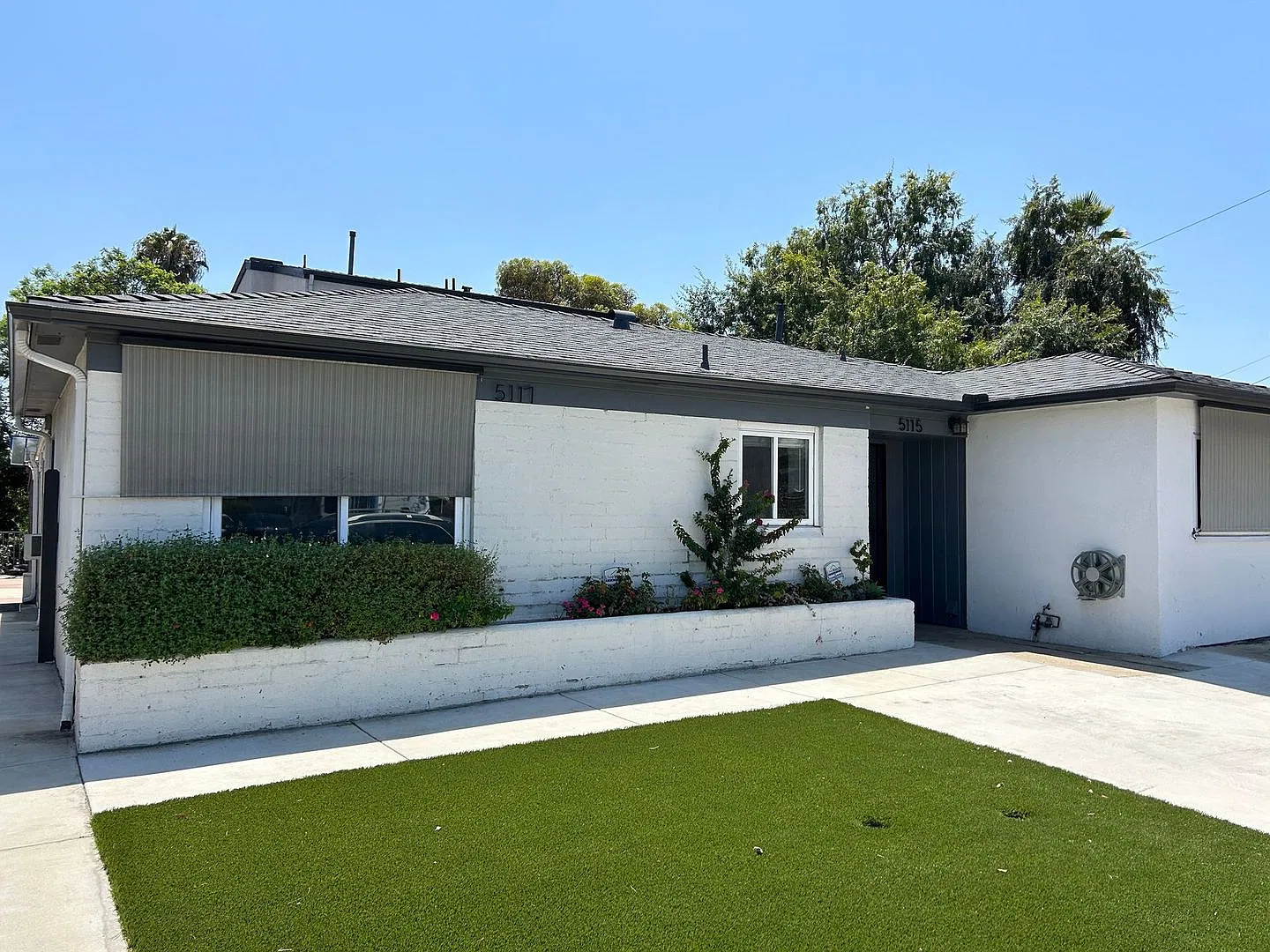 5BD/2BA, Great Sunroom! — Photo 2