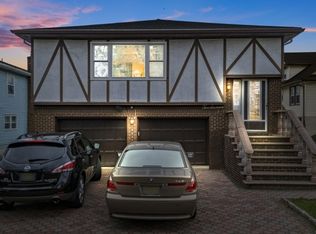 214 Maple St, Roselle Park, NJ 07204