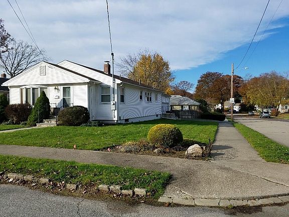 2nd image of 52 Justice St