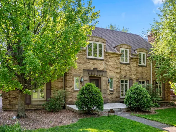 2412 Forest Park Blvd, Fort Wayne, IN 46805