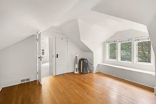 153 Florentia St — Photo 16