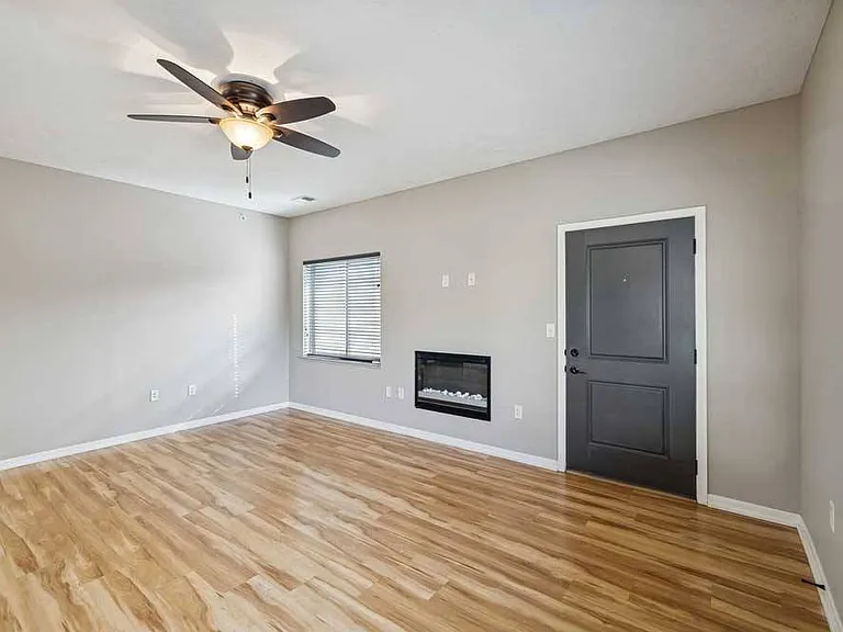 North Pointe Villas — Photo 255