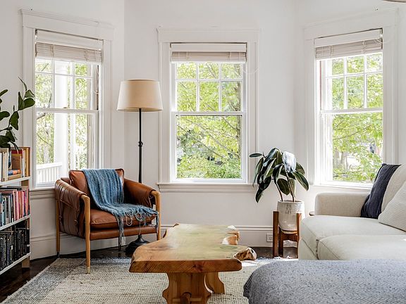 2nd image of 174 Lexington Ave #1