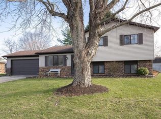 1245 Apple Valley Rd, Greenwood, IN 46142