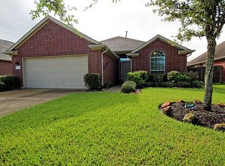1921 Hollow Mist Ln, Pearland, TX 77581