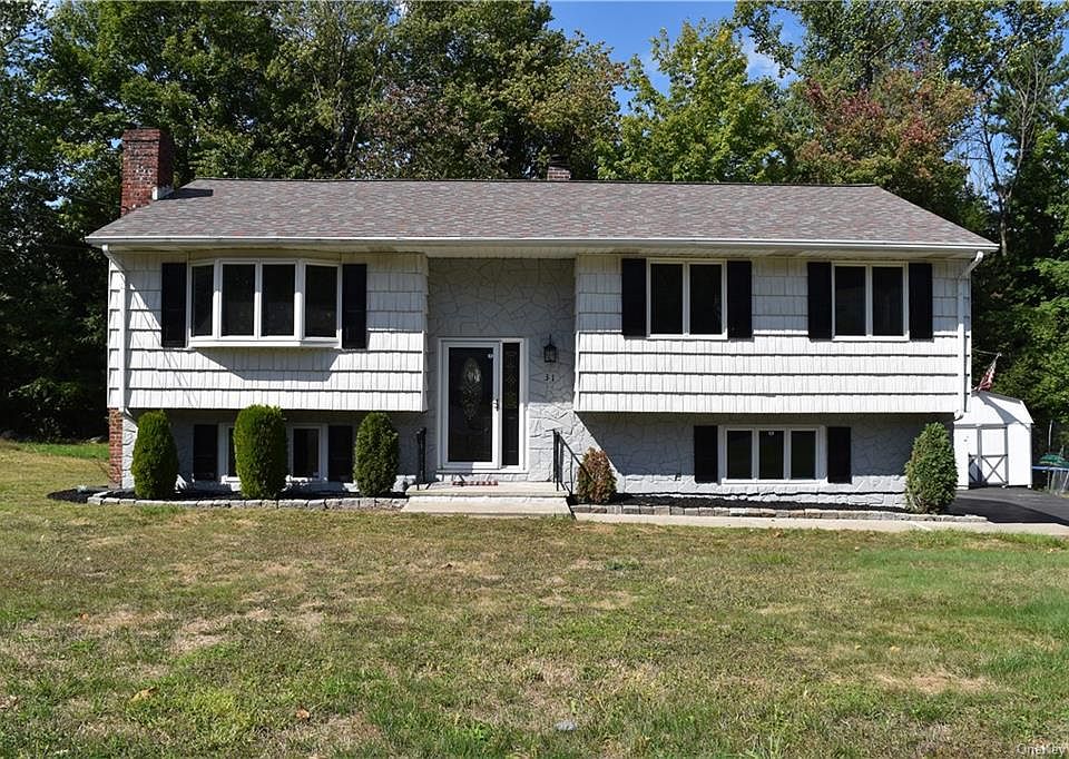 1st image of 31 Pleasant Dr
