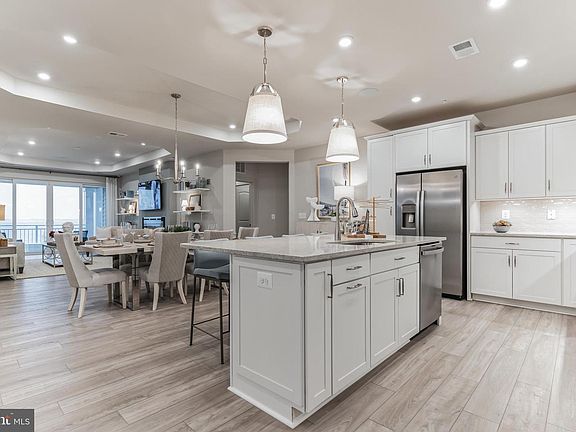 5th image of 132 Wheelhouse Way