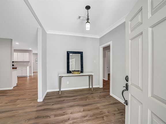 5th image of 10726 Riverview Dr