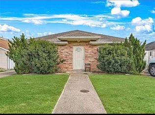 3813 Jupiter Dr, Chalmette, LA 70043
