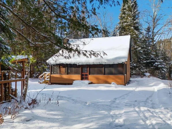 200 Lakeview Dr, Indian Lake, NY 12842