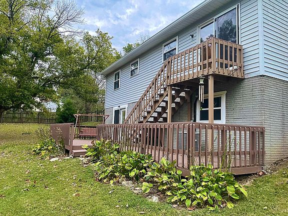 3rd image of 3708 W Delmar Ave