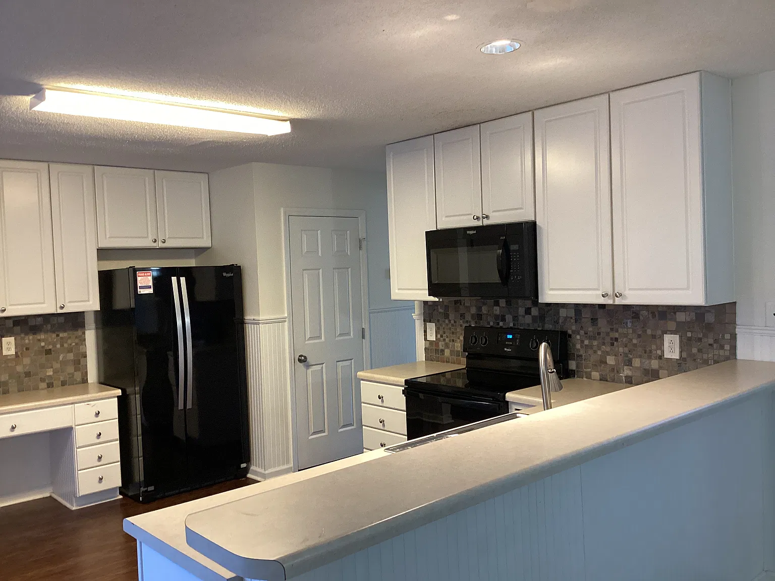 4 bed, 2.5 bath, 2177 sqft, $2,615 — Photo 3