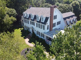 32 Wickford Pl, Madison, CT 06443