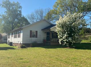 5 Collins Rd, Travelers Rest, SC 29690