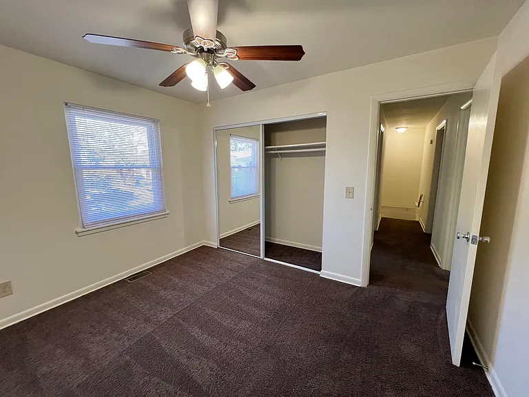 Mayfair Apartments — Photo 48