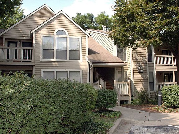 The Retreat at Walnut Creek Apartments in Kansas City, MO