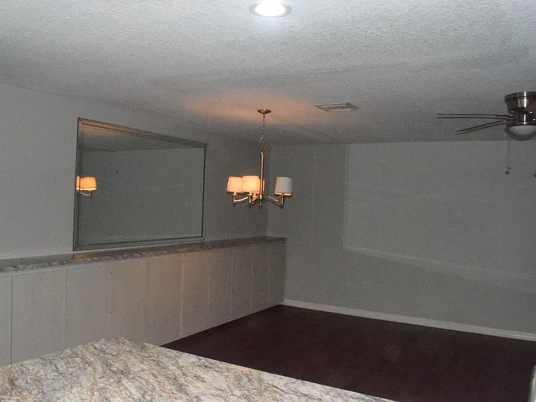 1125 Apple Ter #1125 — Photo 31