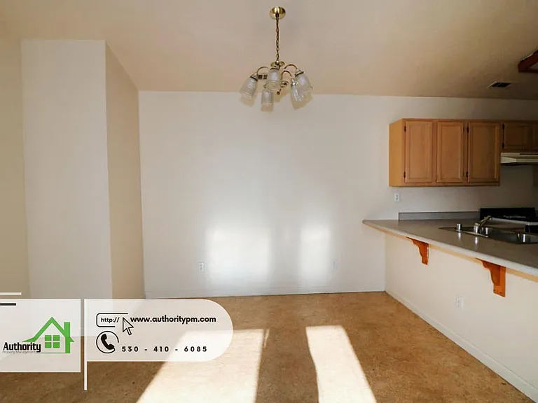1549 Bruce Dr #B — Photo 11