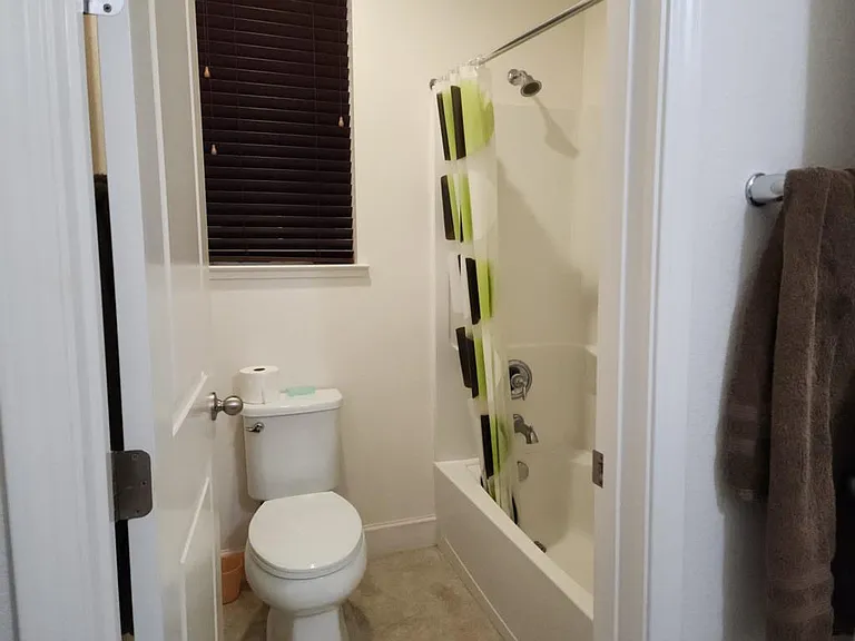 5684 Saratoga Cir — Photo 26