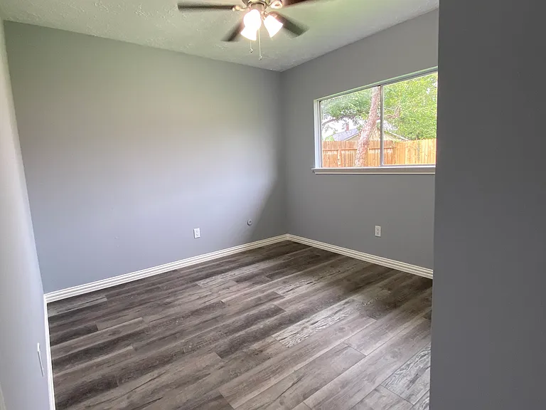 3510 Mattingham Dr — Photo 9
