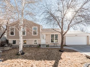 2425 Lodahl Ave, Gillette, WY 82718