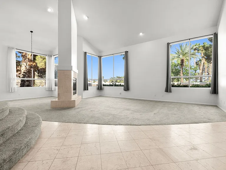 7600 Painted Dunes Dr — Photo 5