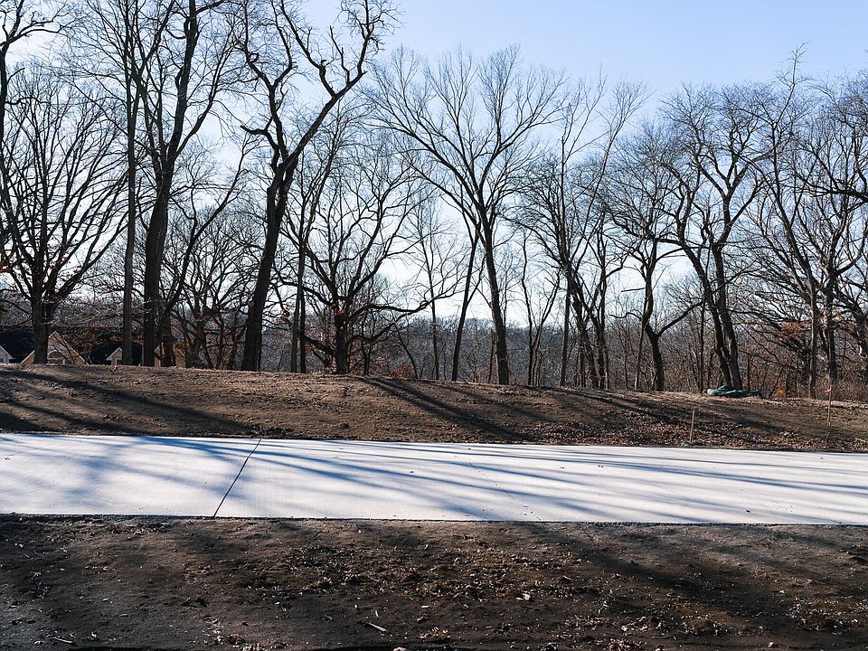 2nd image of 151st Ln