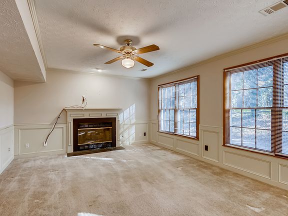 5th image of 2895 Hunters Pond Ln