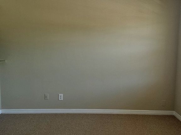 4th image of 2931 Dupont St S APT 2
