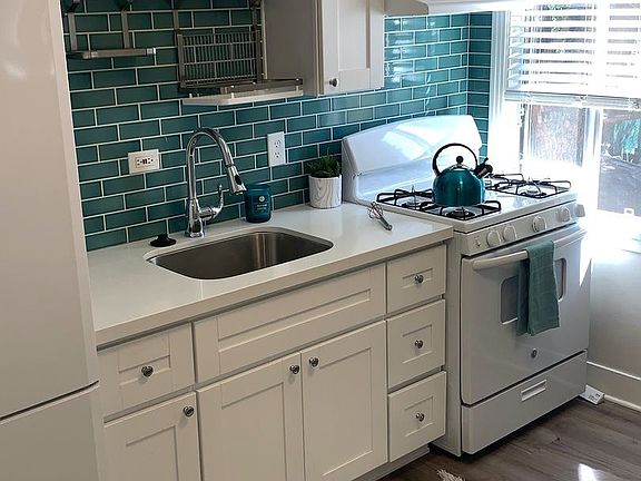 3rd image of 191 E Tremont St APT 2