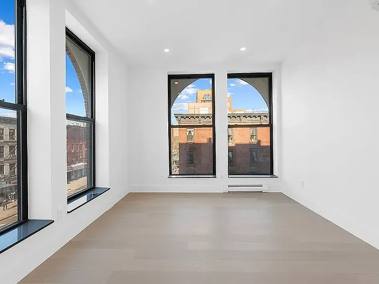 2118 2nd Ave #3 — Photo 8