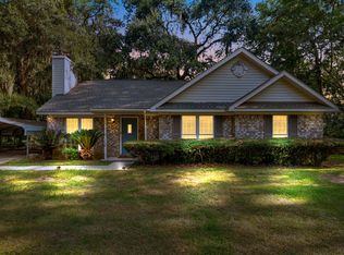 1154 Lake Dr, Midway, GA 31320