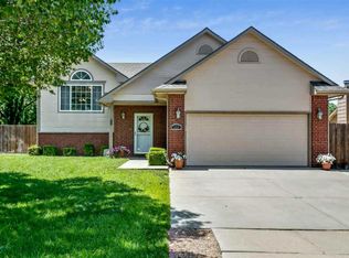 1819 S Red Oaks St, Wichita, KS 67207