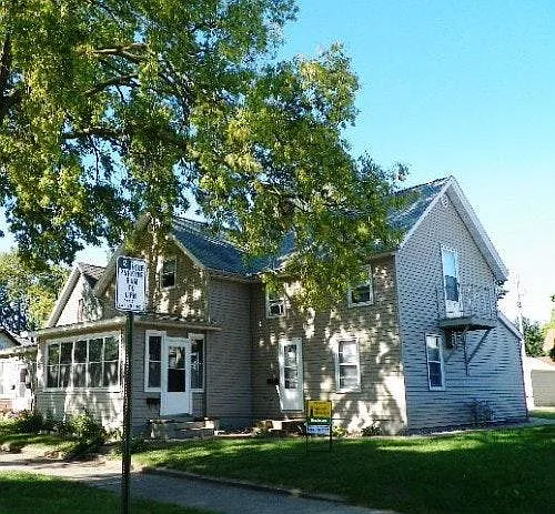 Outside - 1551 Loomis St #1
