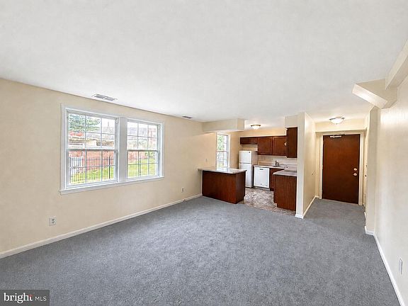 3rd image of 3823 W St SE #201